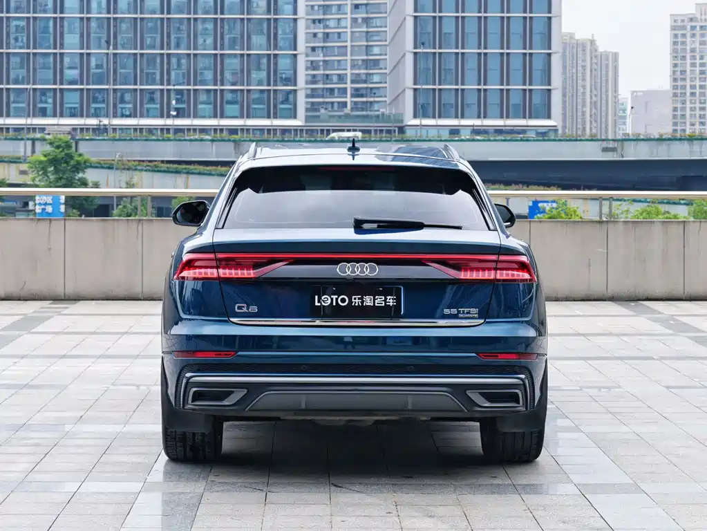 Audi Q8 55 TFSI Select Dynamic
