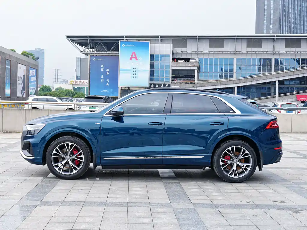 Audi Q8 55 TFSI Select Dynamic