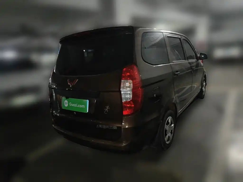 Wuling Hongguang 1.2 L S Basic CN-VI LSI