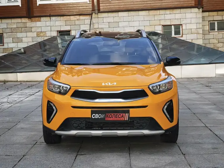 Kia Stonic 1.4 L CVT Fun Enjoyment Sunroof