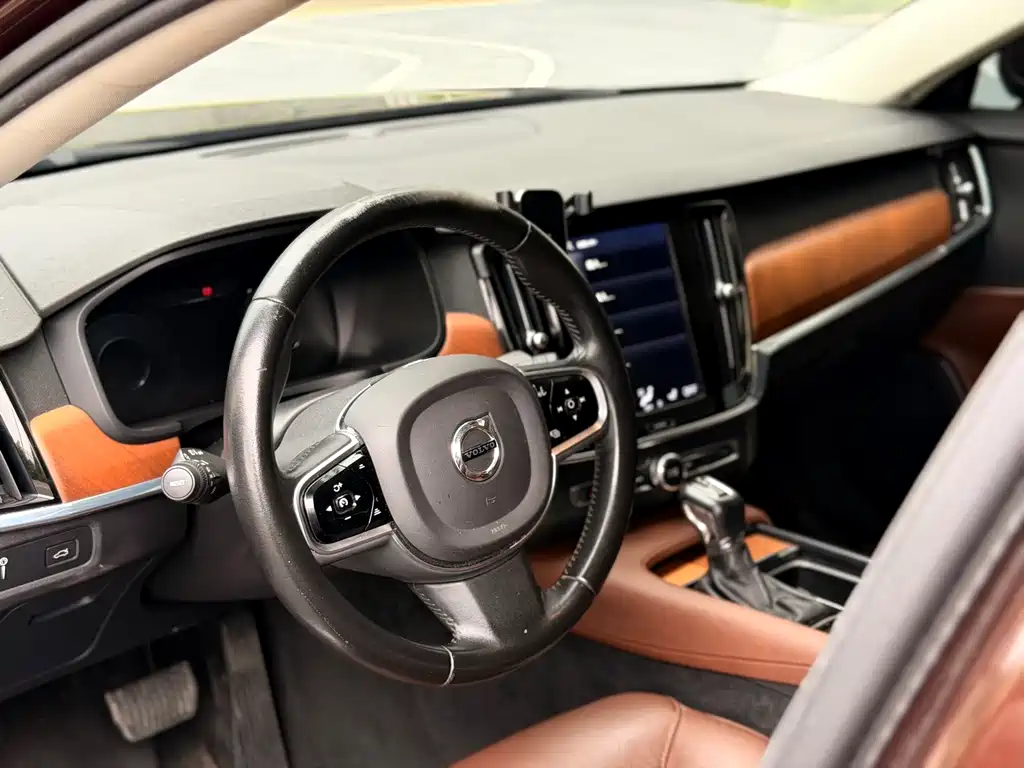 Volvo S90 T5 Smart Ease Luxury