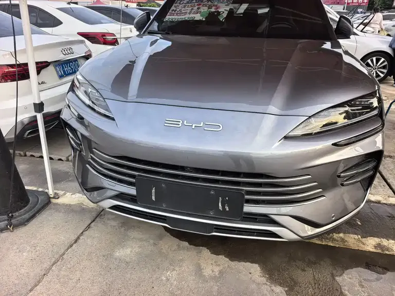 BYD Song PLUS NEV Champion DM-i 110 KM Flagship PLUS