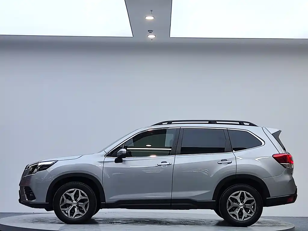 Forester 2.0 i AWD Luxury EyeSight