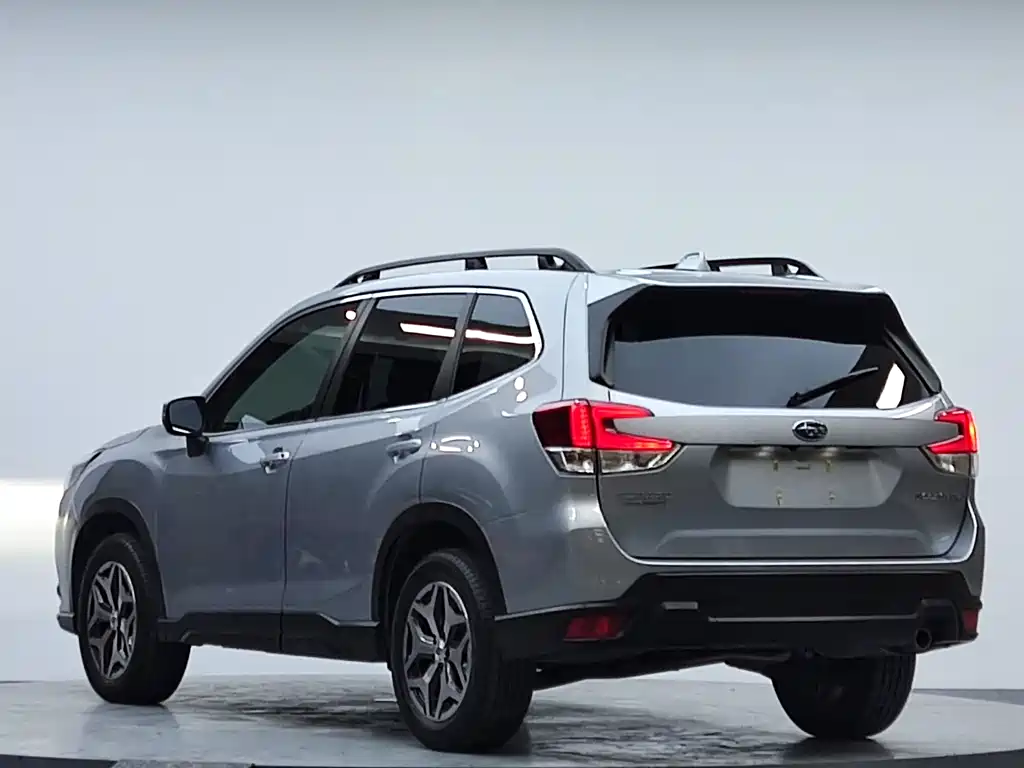 Forester 2.0 i AWD Luxury EyeSight