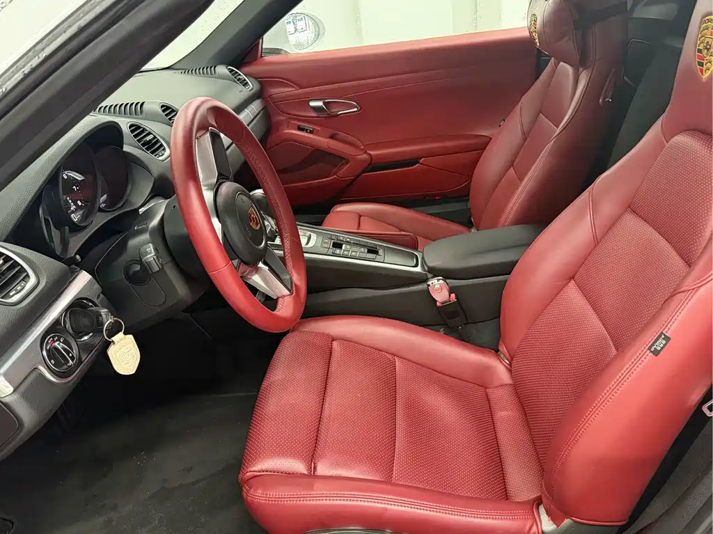 Porsche 718 Boxster 2.0 T