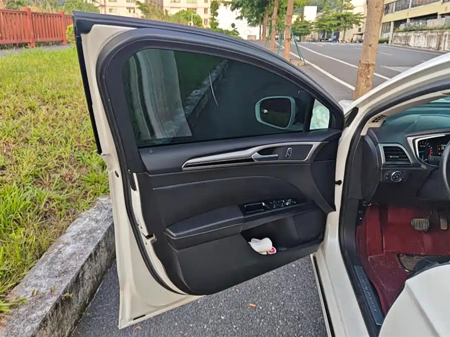 Mondeo 2.0 L GTDi200 Fashion