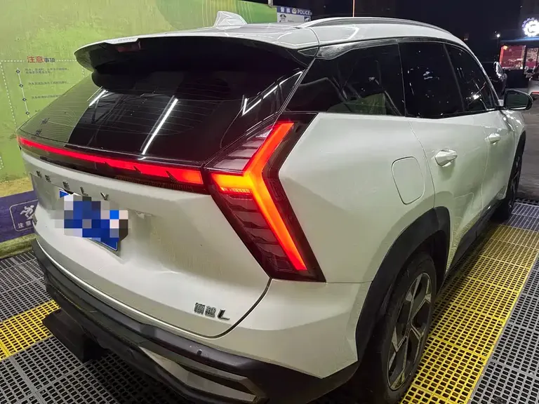 Geely Boyue L 1.5 TD DCT Distinguished