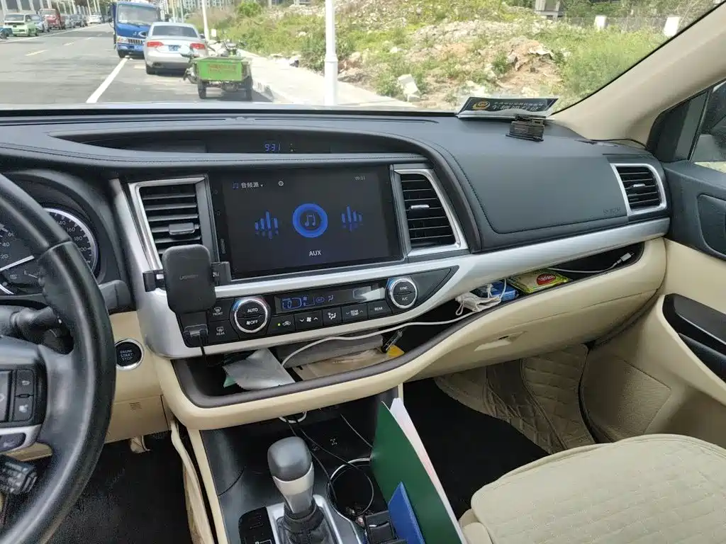 Highlander 2.0 T 4 WD Distinguished 7-seat CN-VI