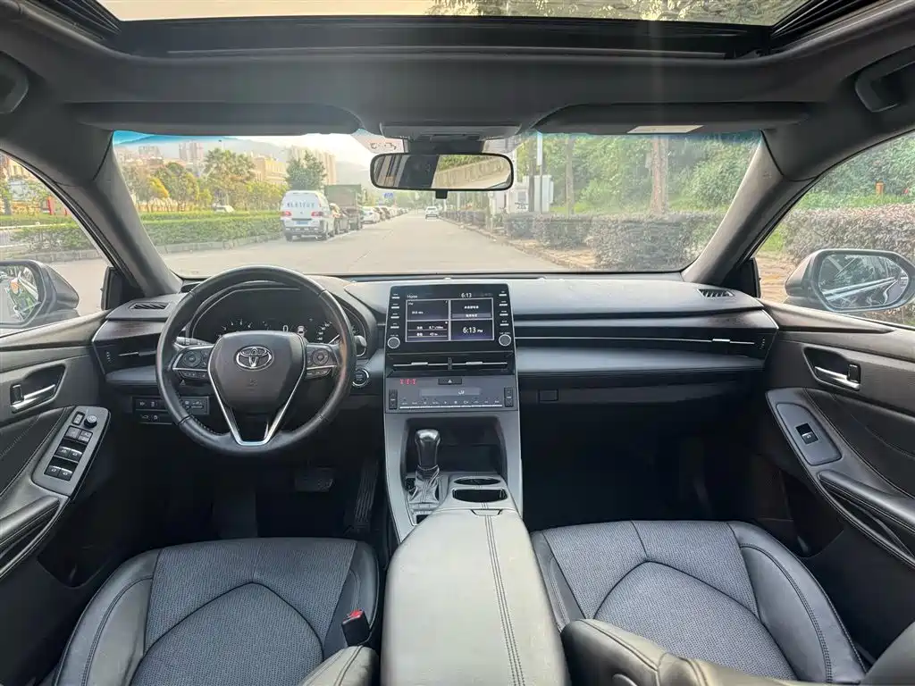 Avalon 2.5 L Luxury