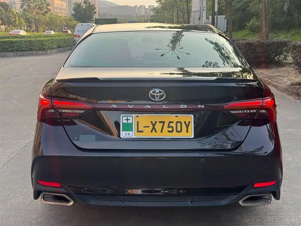 Avalon 2.5 L Luxury