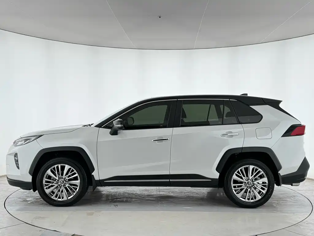 Wildlander 2.0 L CVT 4 WD Distinguished
