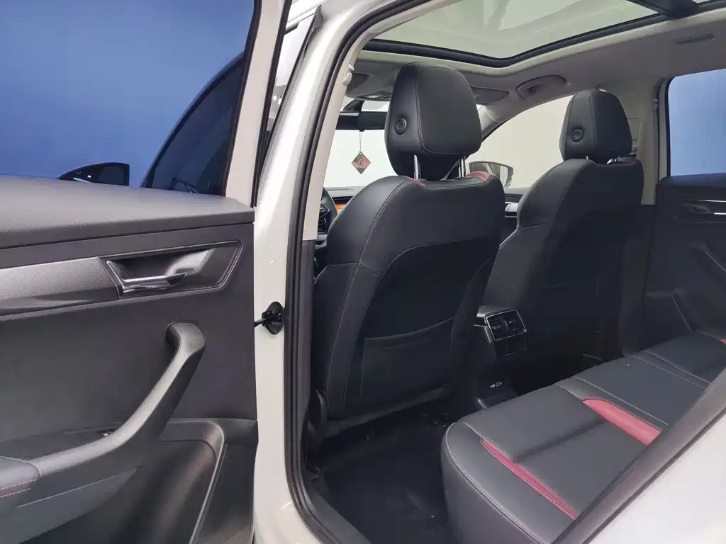 Karoq 柯珞克 2023款 TSI280 奢享版