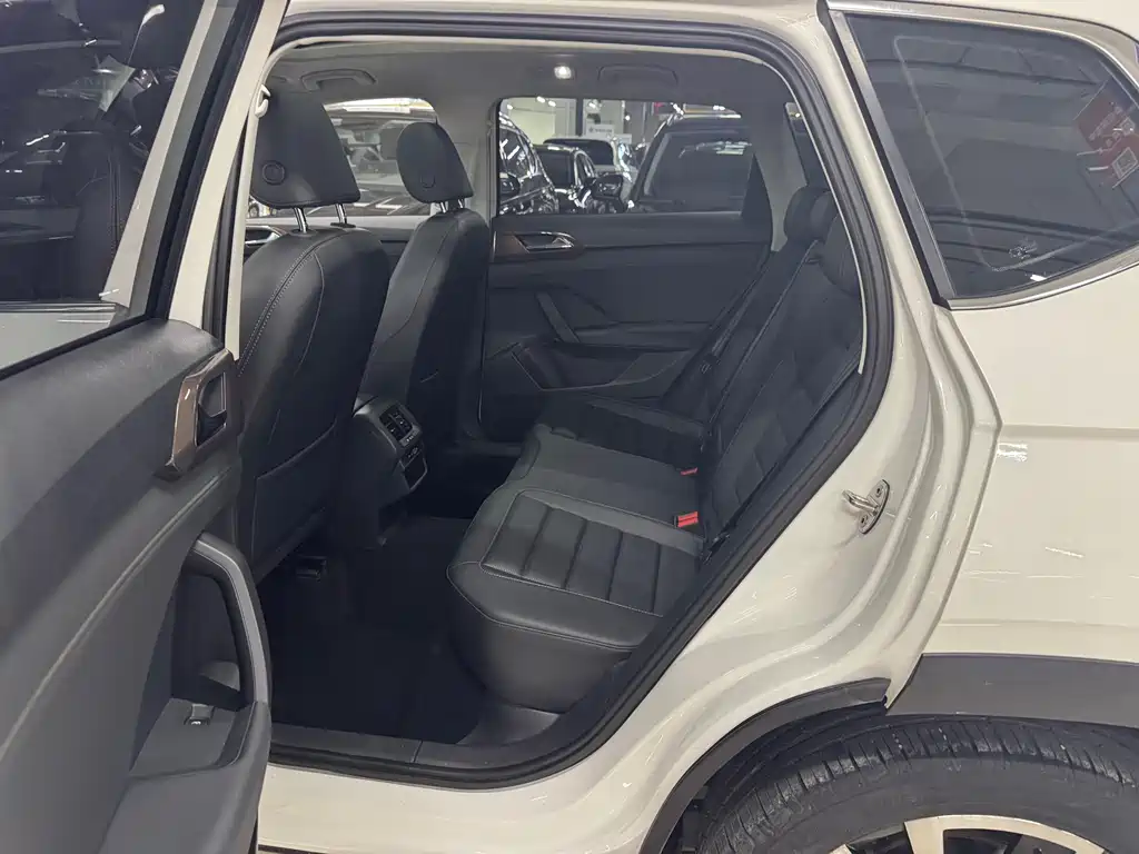 Tharu 280 TSI 2 WD Luxury