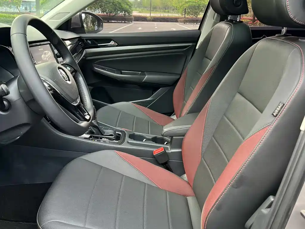 Bora 1.5 L Auto Comfort