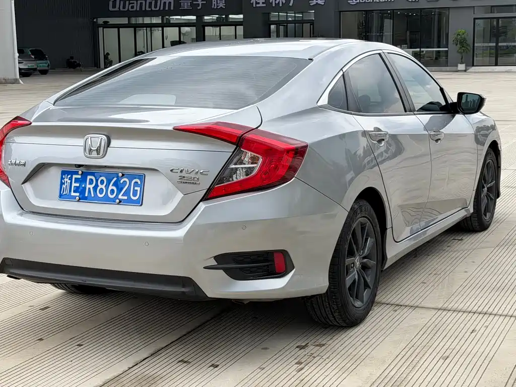 Civic 220 TURBO CVT Power Motion CN-V