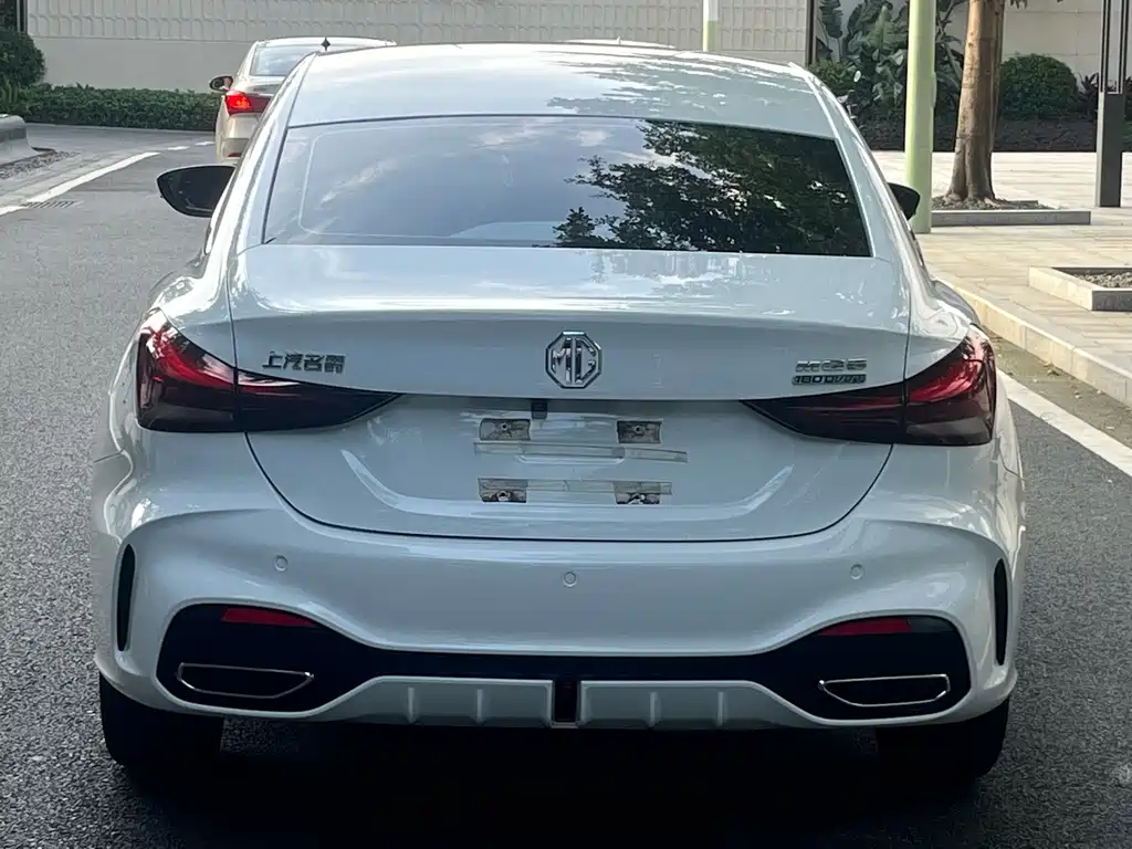 MG5 MG5 2025款 180 DVVT 全球豪华版