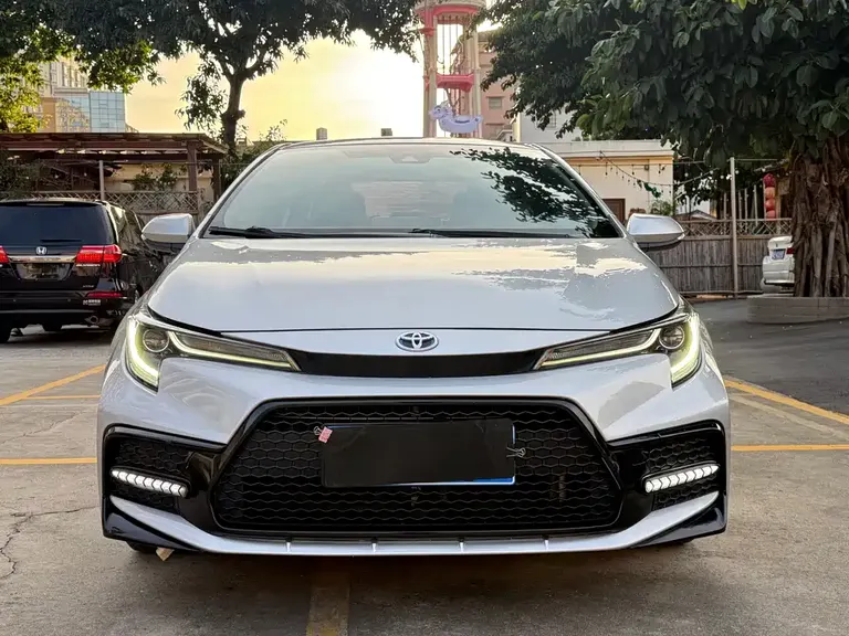 Toyota Levin Dual Engine 1.8 H E-CVT Sport