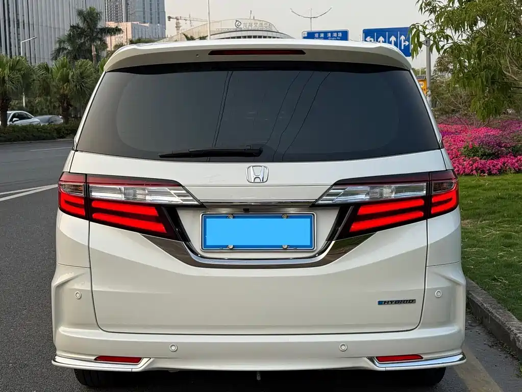 Odyssey 2.0 L Sharp· Premium