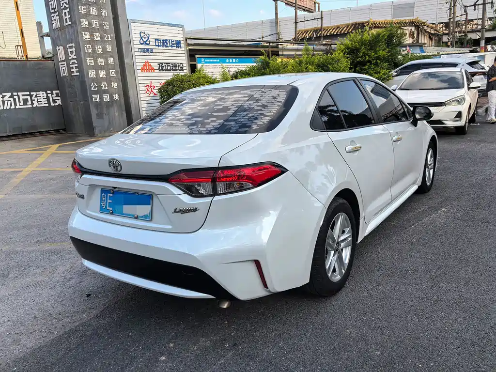 Levin 雷凌 2021款 TNGA 1.5 L CVT豪华版