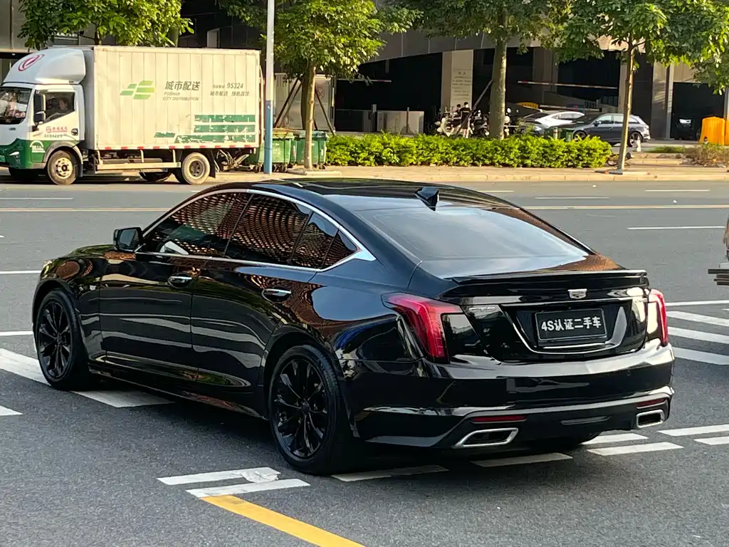 Cadillac CT5 28 T Luxury