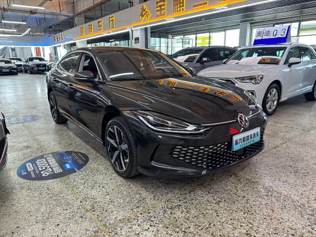 Lamando Lamando L 280 TSI DSG Spicy Cool