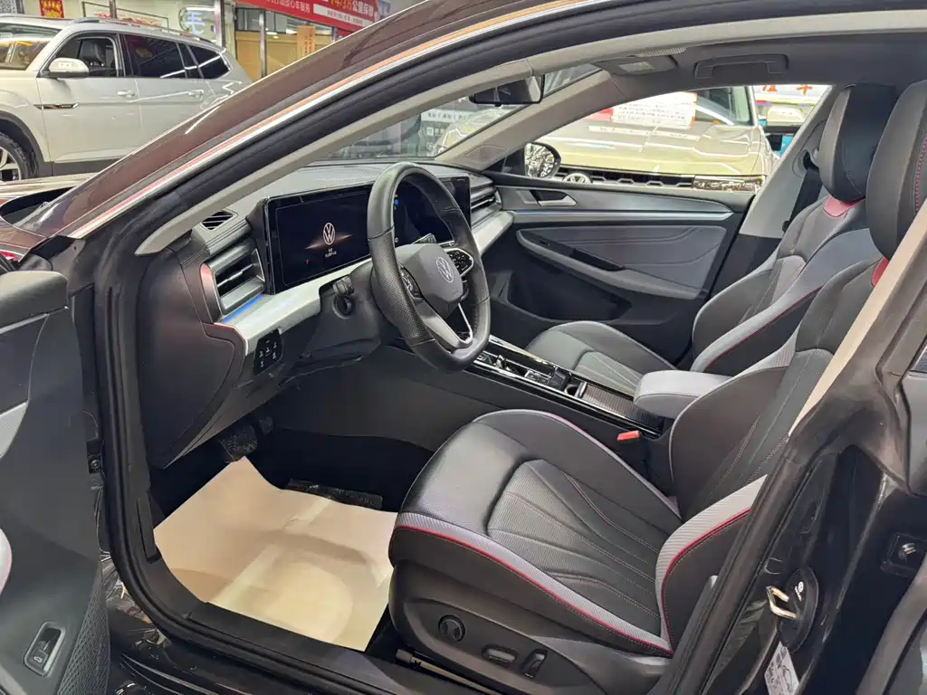Lamando Lamando L 280 TSI DSG Spicy Cool