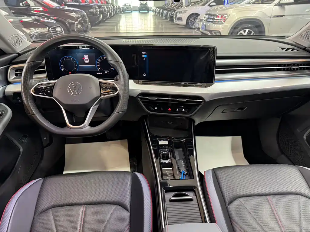 Lamando Lamando L 280 TSI DSG Spicy Cool