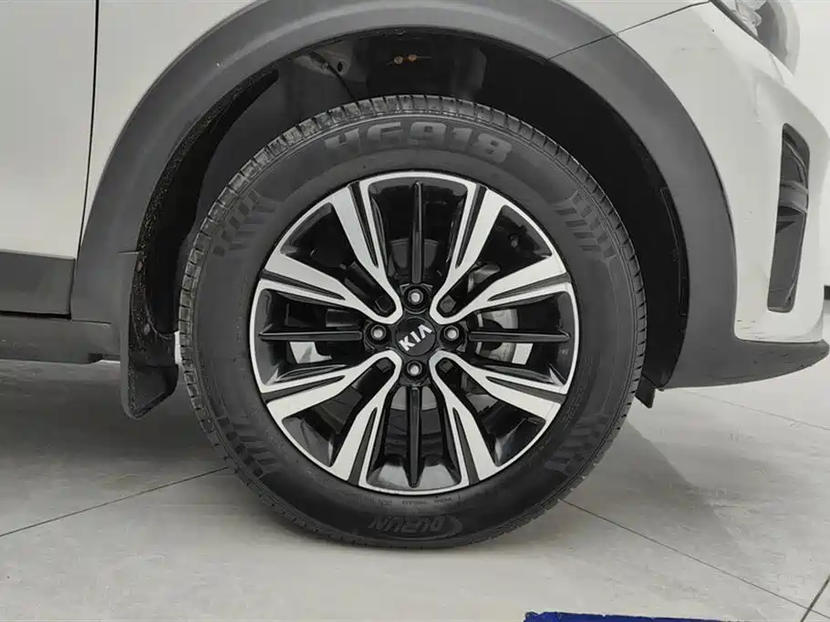 Stonic 1.4 L Auto Fun Enjoyment CN-V