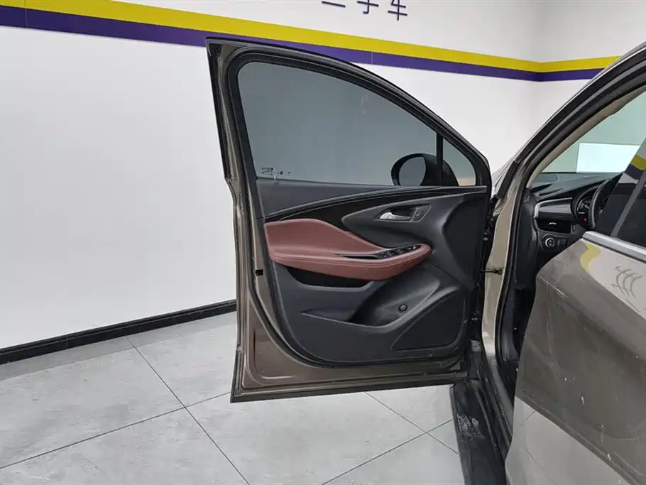 Envision Plus 28 T 4 WD Elite
