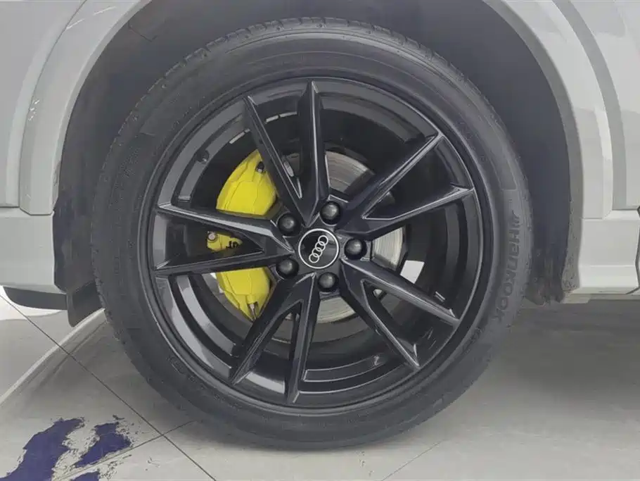 Audi Q2 L 35 TFSI Progressive Dynamic