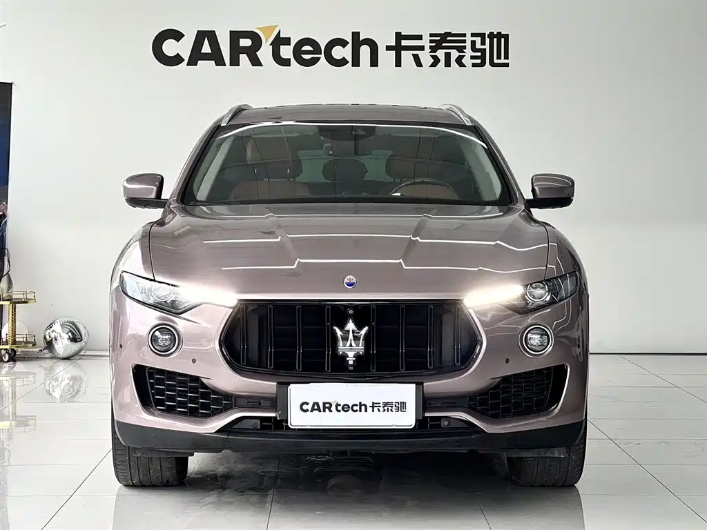 Levante 3.0 T Standard