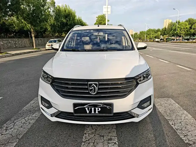 Baojun 360 1.5 L Auto Elite CN-VI