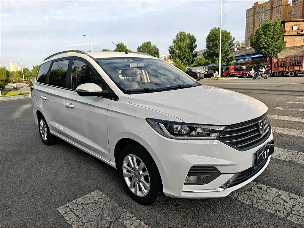 Baojun 360 1.5 L Auto Elite CN-VI
