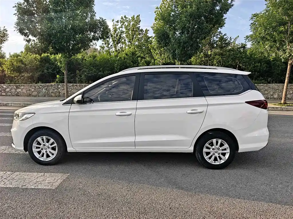 Baojun 360 1.5 L Auto Elite CN-VI