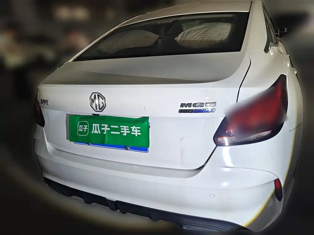 MG5 180 DVVT CVT Youth Style