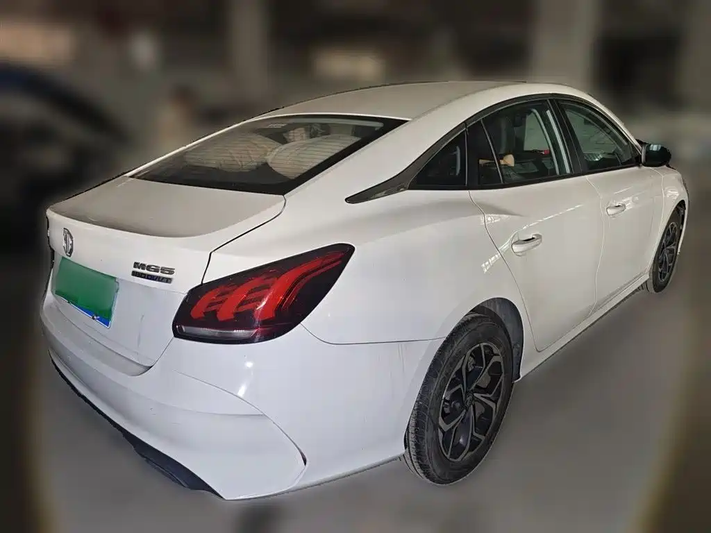 MG5 180 DVVT CVT Youth Style