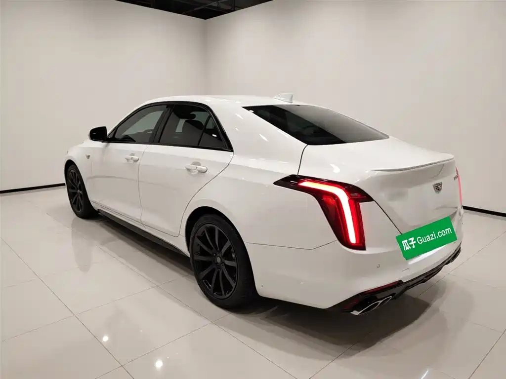 Cadillac CT4 28 T Elite