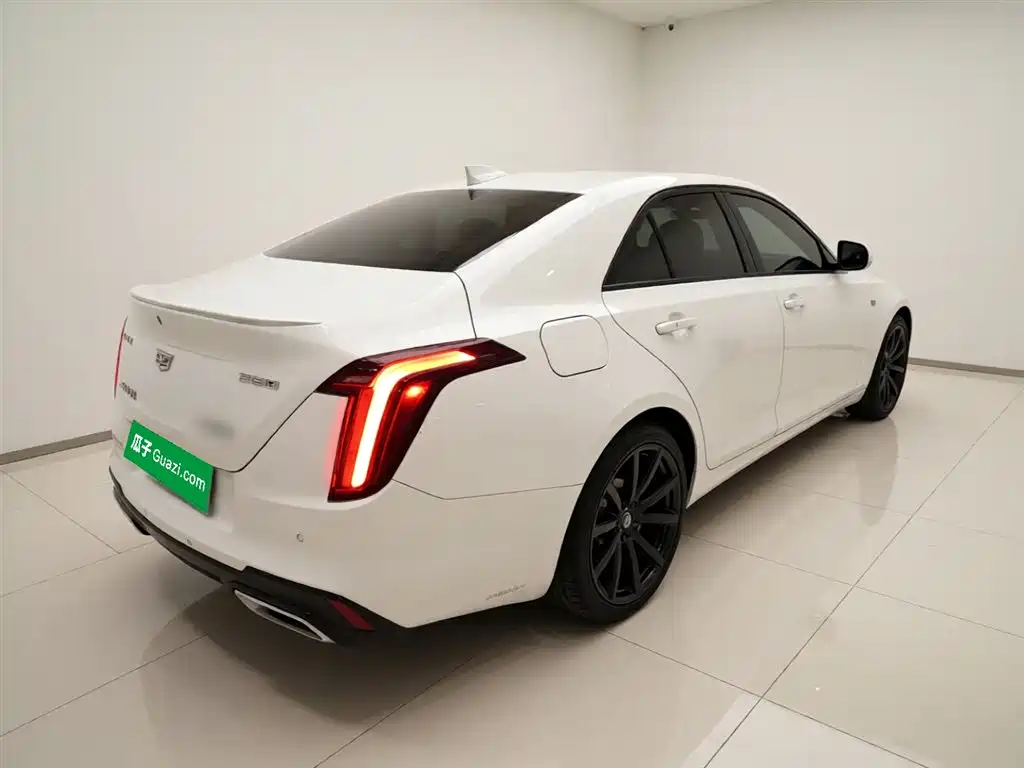Cadillac CT4 28 T Elite