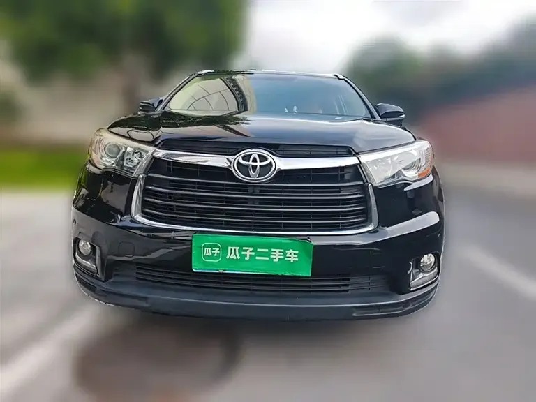 Toyota Highlander 2.0 T 4 WD Luxury 7-seat