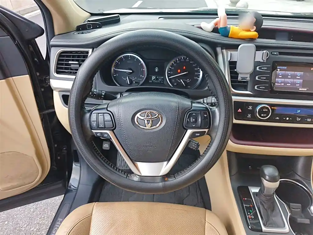 Highlander 2.0 T 4 WD Luxury 7-seat