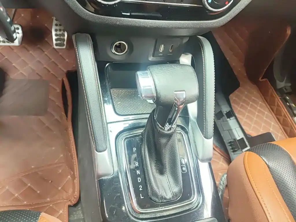 Senova X35 1.5 L Auto Luxury