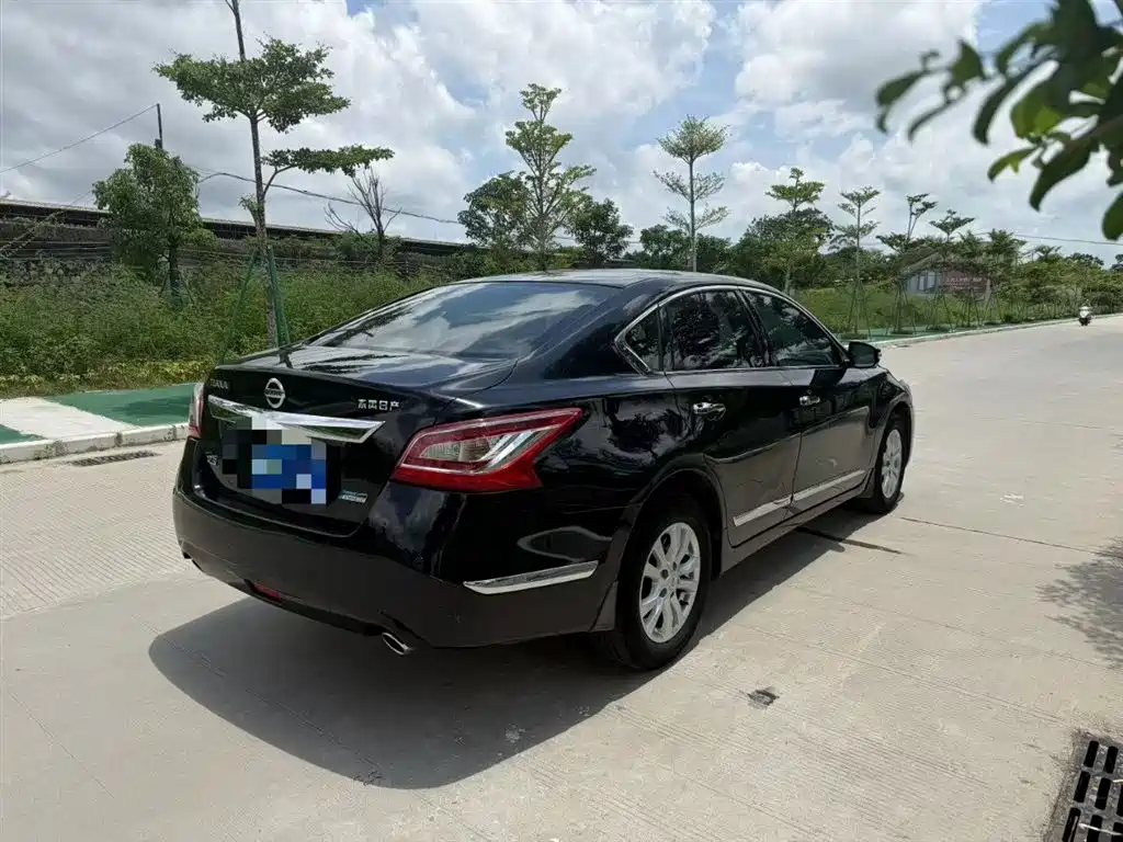 Teana 2.5 L XL-NAVI Tech Smart Enjoyment