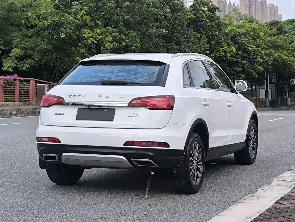 Zotye SR7 众泰SR7 2017款 1.5 T CVT魔方之梦版