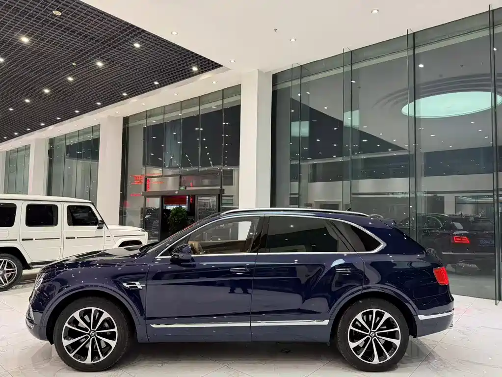 Bentayga 6.0 T Standard