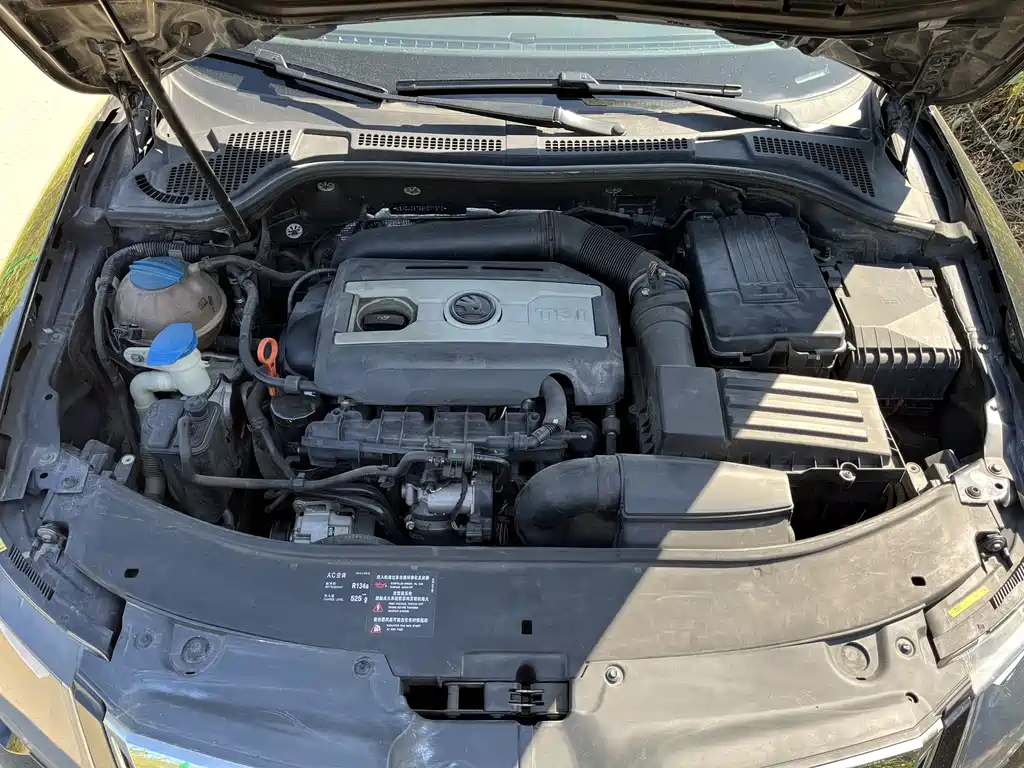 Superb 1.8 TSI Auto Noble