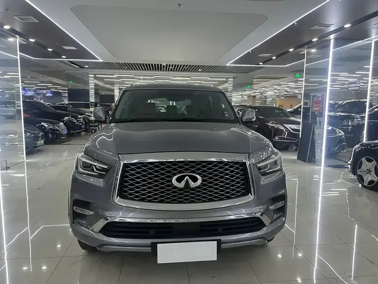 Infiniti QX80 英菲尼迪QX80 2018款 5.6 L 中东版
