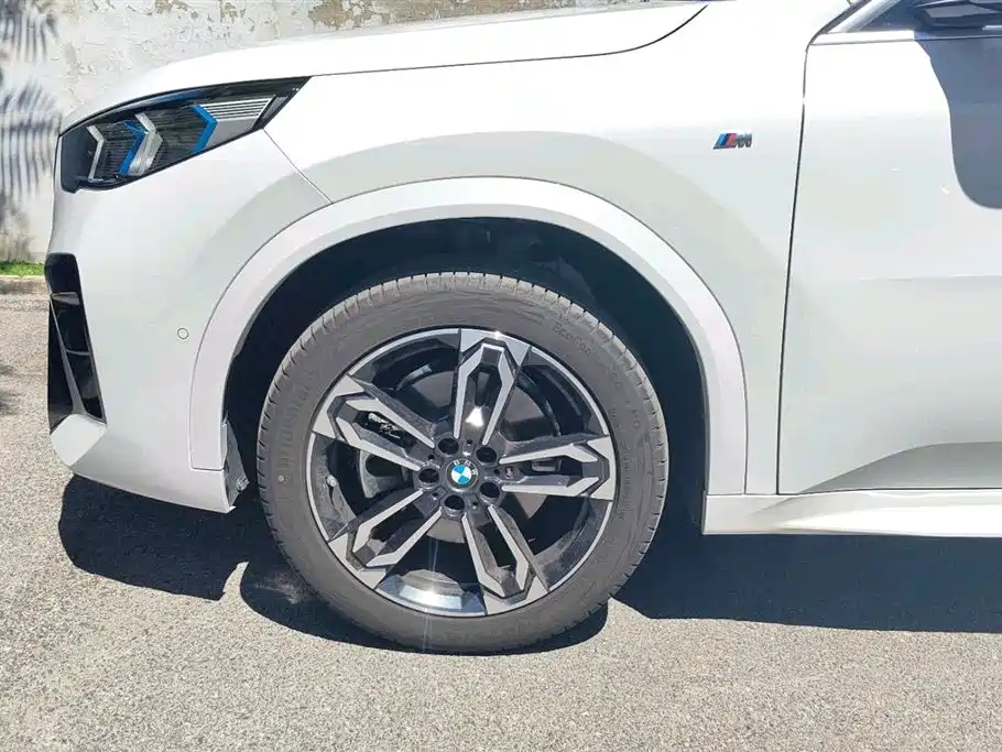BMW X2 sDrive25 i M Offroad Package