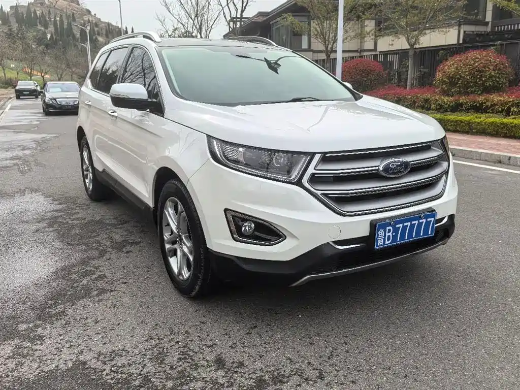 Edge EcoBoost 245 2 WD Grand Sharp 7-seat CN-V