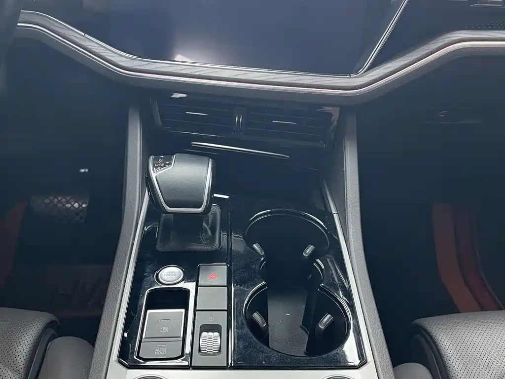 Touareg 2.0 TSI Sharp Style