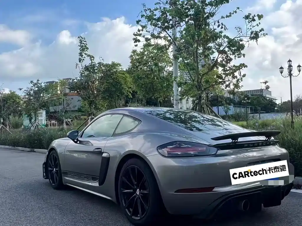 Porsche 718 Cayman 2.0 T